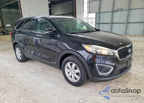 2017 Kia Sorento Lx V6 z USA, uszkodzony, nr VIN 5XYPGDA5XHG312148